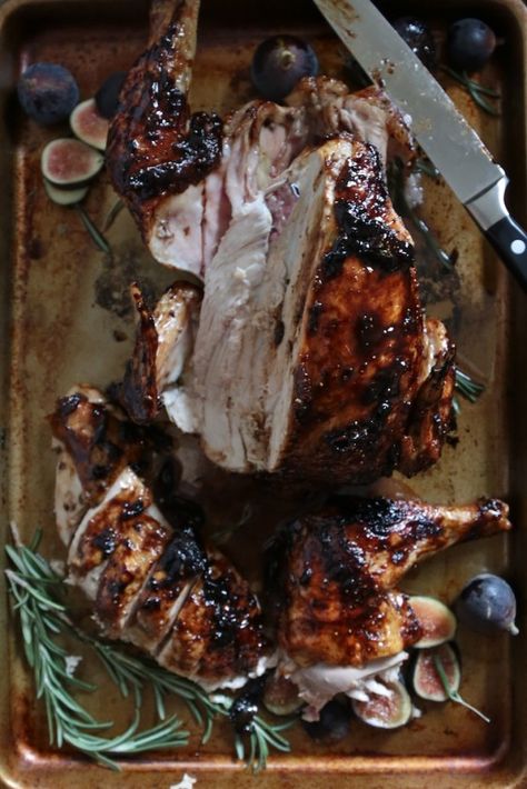 Chicken Roasted, Sticky Chicken, Fig Recipes, Dinner Night, Chicken Meals, Sukkot, Christmas Menu, Balsamic Glaze, Roast Chicken