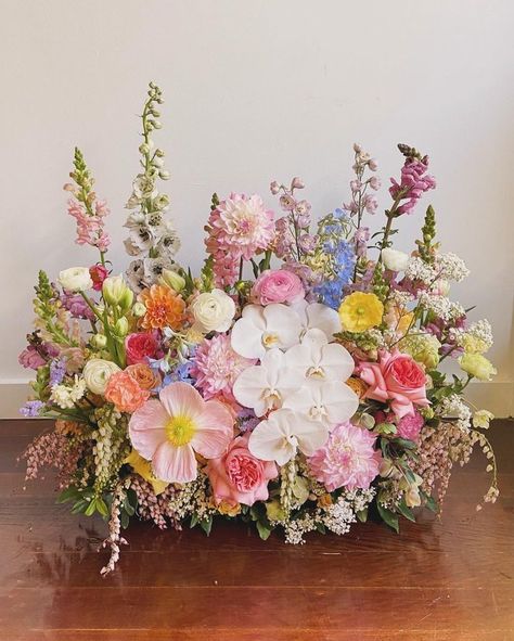 Floral Hedge, Bright Wedding Flowers, Flower Therapy, Pastel Floral, Flower Pictures, Hedges, Pretty Flowers, Brisbane, Floral Wedding