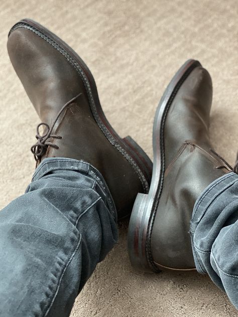 Molton Boots #crockett&jones Crockett And Jones, Mens Boots Fashion, Fashion Aesthetics, Male Fashion, Clothing Styles, Mens Clothing, Fashion Wear, Shoes Men, Men's Style