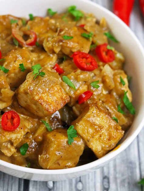 Tamarind Recipes Vegan, Tamarind Curry, Vegan Curries, Caribbean Vegan, Tamarind Recipes, Best Tofu Recipes, Mango Chutney Recipe, Tofu Curry, Vegetarian Mains