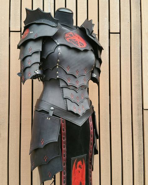 Studded Leather Armor, Armor Drawing, Warrior Outfit, Female Armor, Cosplay Armor, Leather Armor, Knight Armor, Medieval Armor, Fantasy Armor