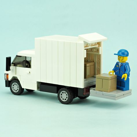 Lego Cars Instructions, Lego Truck, Lego Videos, Construction Lego, Lego Diy, Lego Spaceship, Lego Modular, Delivery Truck, Building Instructions