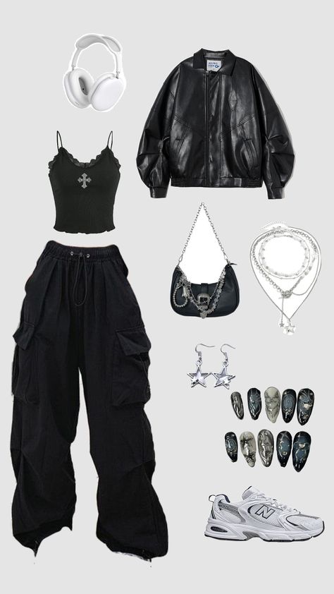 #y2kaesthetic #y2kfashion #y2koutfit #streetfashion #outfit #aesthetic #aestheticoutfit #fashion #streetwear #fitsinspo #fits Outfit Inspo With Headphones, Black Outfit Inspo Casual, Cyberdelic Outfit, Goth Outfits Y2k, Euphoria Fashion Aesthetic, Chrome Aesthetic Outfit, All Black Y2k Outfit, Y2k Black Outfit, Stargirl Aesthetic Outfits