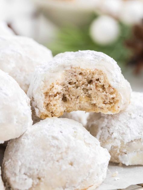 Easy Walnut Snowball Cookies - Quiche My Grits Snowball Walnut Cookies, Walnut Snowball Cookies Recipe, Walnut Balls Cookies, Walnut Snowball Cookies, Sable Cookies, Crescent Cookies, Snowball Cookie Recipe, Walnut Butter, Cookie Cookbook