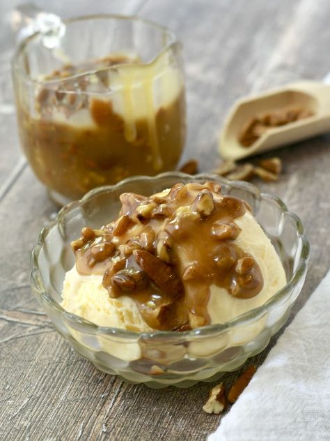 Pecan Sauce Recipe, Praline Sauce Recipe, Pecan Praline Sauce, Cinnamon Sugar Toast, Praline Sauce, Pecan Sauce, Slow Cooker Apple Butter, Butter Pecan Ice Cream, Pecan Praline