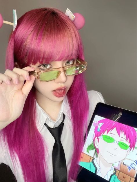 Pink Hair Anime Cosplay, Cosplay With Friends, Saiki K Costume Girl, Female Saiki Cosplay, Saiki K Halloween Costume, Anime Easy Cosplay, Saiki K Cosplay Female, Pink Haired Characters Halloween, Saiki K Outfit Ideas