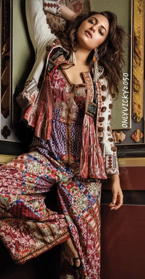 Rajasthani Dress, Stitching Dresses, Sonakshi Sinha, Theme Dress, Fashionista Clothes, Indian Fashion Dresses, Embroidery Fashion, Photography Women, Fashion Shoot