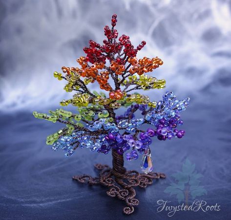 Bonsai Wire, Wire Craft, Wire Art Sculpture, Desain Furnitur Modern, Wire Tree Sculpture, Rainbow Tree, Wire Trees, Pola Amigurumi, Wire Tree