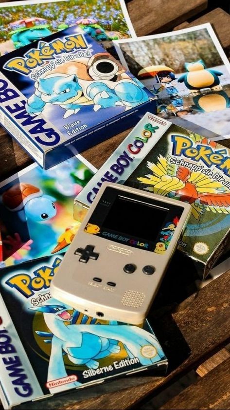 Aesthetic Gameboy Color with Pokémon Games Collection Gameboy Aesthetic, Pokémon Games, Isaac Hempstead Wright, Props Concept, Retro Games Console, Gameboy Color, Nintendo Sega, Color Aesthetic, Nintendo Gameboy