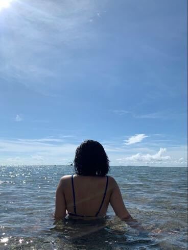 Chubby Beach Pose, Sorsogon Philippines, Short Hair Cuts For Teens, Chubby Aesthetic Outfit, Ulzzang Hair, Fake Photo Short Hair, Boyfriend Instagram, Ig Aesthetic, Drawing Hair Tutorial