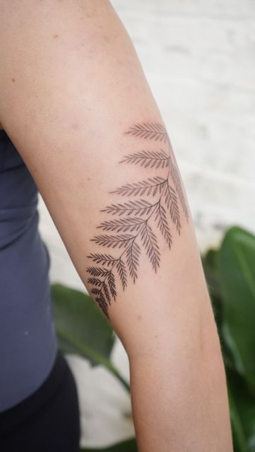 Fern Fine Line Tattoo, Fern Ankle Tattoo, Fern And Flower Tattoo, Outer Bicep Tattoos, Arm Cuff Tattoo, Koru Tattoo, Tat Inspiration, Cuff Tattoo, Fern Tattoo