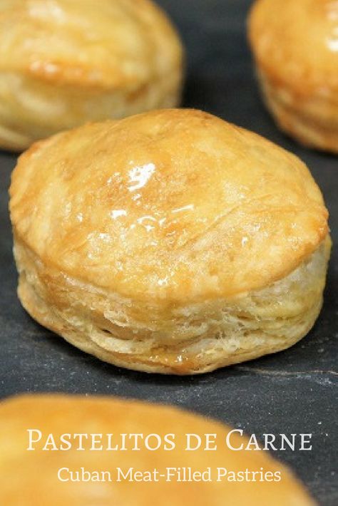 Cuban Meat Pies, Pastelitos Recipe, Puff Pastry Filling, Cuban Dishes, Spanish Olives, Puerto Rico Food, Sweet Glaze, Latin American Food, Boricua Recipes