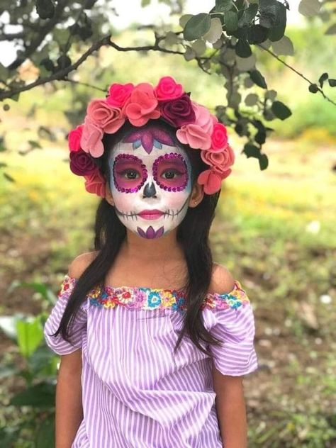 Kids Skeleton Face Paint, Catrina Costume, Halloween Makeup For Kids, Halloween Makeup Sugar Skull, Vampire Bride, Cute Halloween Makeup, Halloween Makeup Diy, Halloween Accessories Hair, Kids Face Paint