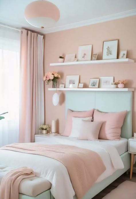 36 Charming Small Bedroom Decor Ideas for Women 3 Small Bedroom For Women, Small Bedroom Makeover On A Budget, Lilac Room Ideas Bedrooms, Small Bedroom Decor Ideas For Women, Bedroom Decor Ideas For Women, Small Bedroom Makeover, Small Bedroom Decor Ideas, Bedroom Decor For Women, Aesthetic Styles