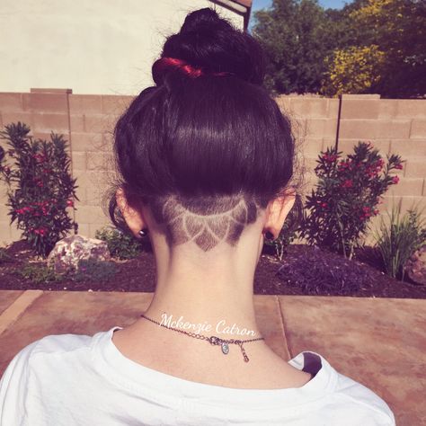 Got an undercut with half of a mandala shaved into it! Moon Undercut, Mandala Undercut, Undercut Hair Designs, Shaved Hair Women, Undercut Designs, Undercut Long Hair, Half Shaved Hair, Shaved Hair Designs, Hair Tattoo