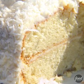 Ina Garten Coconut Cake, Cake Homemade, Coconut Cake Recipe, White Cake Recipe, Cake Recipes Easy Homemade, Vanilla Cake Recipe, Best Cake Recipes, Coconut Recipes, Cupcake Cake