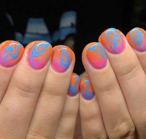 Funky Short Nails Art Designs, Creative Nail Designs Unique, Funky Short Nails, Swirl Nails, Mens Nails, Retro Nails, Art Deco Nails, Hippie Nails, Punk Nails