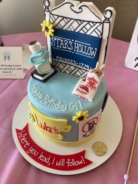 Gilmore girls cake birthday Rory Gilmore Birthday Cake, Gilmore Girls Birthday Cake, Gilmore Girls Theme Party, Gilmore Girls Themed Birthday Party, Rory Gilmore Birthday, Gilmore Girls Party Decorations, Gilmore Girls Party Ideas, Gilmore Girls Cake, Gilmore Girls Birthday Party