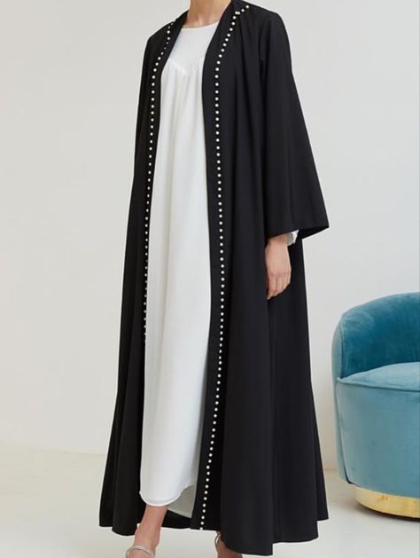 Beautiful Abayas, Islamic Modest Fashion, Islamic Fashion Dresses, Hijab Inspiration, Flowy Cardigans, Arabic Dress, Window Grill, Hijabi Fashion Casual, Hijab Chic