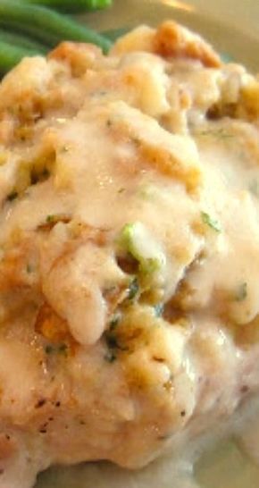 Stuffing-Topped Pork Chops. Pork chops are such a great comfort food, and this recipe is so easy to make! Pork Chops And Rice, Pork Chop Recipes Crockpot, Pork Chop Recipes Baked, Chop Recipes, Pork Dinner, Baked Pork Chops, Baked Pork, Easy Pork, Chops Recipe