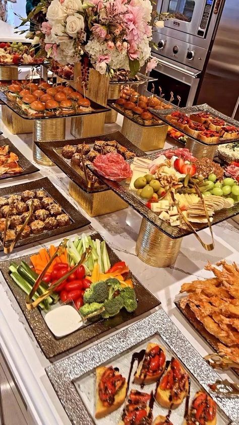 Chic Bites Catering & Events on Reels | #GameNightGourmet Appetizer Buffet, Dinner Catering, Buffet Ideas, Dinner Party Decorations, Catering Display, Catering Events, Charcuterie Recipes, Entertaining Recipes, Buffet Food