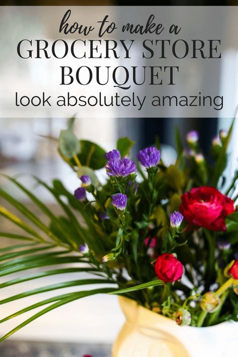 Ideas for how to take a cheap bouquet of flowers from the grocery store and turn it into a gorgeous arrangement that looks way more expensive! It's so simple, even if you aren't great at flower arranging! Cheap Flower Arrangements, Costco Flowers, Cheap Bouquet, Budget Flowers, Grocery Store Flowers, Cheap Groceries, Fresh Flower Bouquets, Cheap Flowers, Home Floral Arrangements