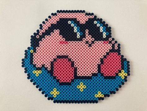 Kirby Pearl Beads, Kirby Perler Bead Patterns, Kirby Perler Beads, Anime Perler Bead Patterns, Bead Art Patterns, Bead Jewelry Ideas, Rave Perler, Rainbow Beaded Necklace, Bead Things