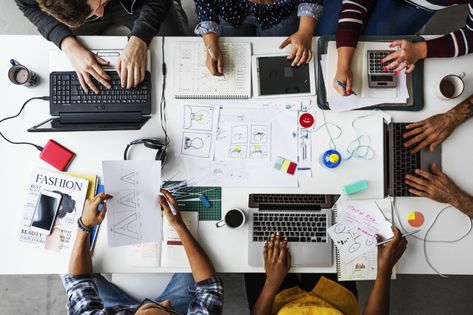 Group of people brainstorming meeting in the room Premium Photo Test For Kids, Corporate Event Design, Office People, People Working Together, Data Design, Business Stock Photos, Photo Grouping, Office Paper, Business Training