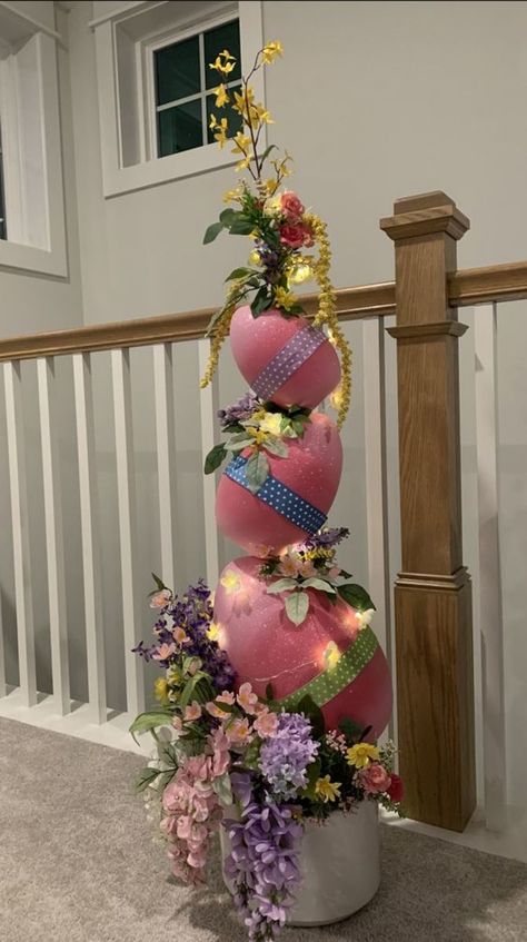 Easter Topiary, Easter Outdoor, Modern Easter, Easter Door Decor, Easter Wreath Diy, Easter Craft Decorations, Easter Garland, Easter Tree Decorations, Easy Easter Crafts