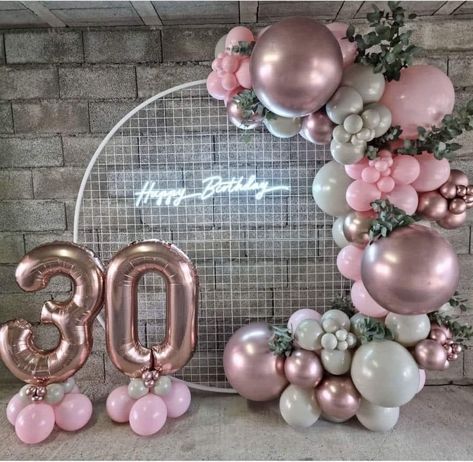 30th Balloon Arch, Circular Balloon Arch, Balloon Ring Backdrop, 50th Birthday Party For Women, Balloon Decorations Diy Tutorials, 50th Birthday Themes, 30th Birthday Balloons, 30th Birthday Themes, 18th Birthday Decorations