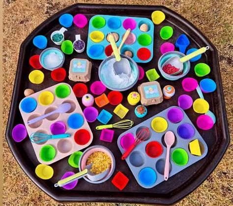 Birthday Tuff Tray, Discovery Table, Afternoon Activities, Eyfs Activities, Food Play, Tuff Tray, Tray Ideas, Childhood Education, Sensory Bins