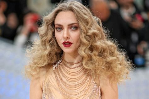 Voluminous French Braid, Studio 54 Hair, Mean Girls Actress, Disco Hair, French Braid Ponytail, Beauty Mistakes, Botox Alternative, Homemade Dress, Met Gala Red Carpet