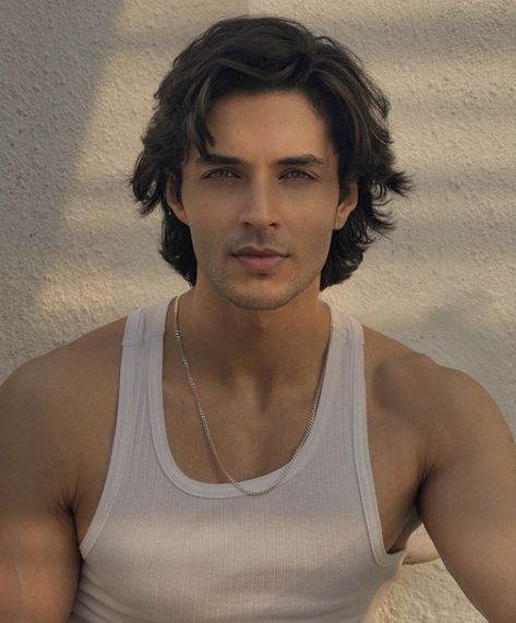 Indian Men Hairstyle Medium, Long Hairstyles For Men Indian, Long Hair Men Aesthetic, Medium Long Hair Styles Men, Indian Men Haircut, Indian Men Hairstyle, Siddharth Gupta, Guy Haircuts, Men Embracing