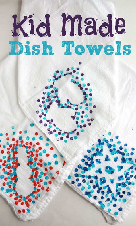 Dish Towels 4 Christmas Crafts For Kids To Make, Christmas Gifts For Parents, Ideas Hogar, Preschool Christmas, Crafts For Kids To Make, Christmas Crafts For Kids, Gifted Kids, Christmas Activities, Homemade Christmas