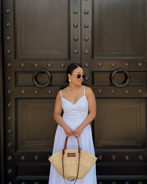 is an outfit repeater! Because I love this dress so much 🤍 . . . . . . . . summer fashion. summer outfits. summer outfit ideas. white dress. summer dresses. white maxi dress. summer bag. sezane. drop waist dress. minimal style. just girly things. ootd. fashion inspo. pinterest outfits. Pinterest aesthetic. poses. celine sunglasses. pose ideas. washington dc. #whitedress #dropwaist #summerfashion Drop Waist Dress Outfit, Sunglasses Pose, Summer Dresses White, White Maxi Dress Summer, Outfit Repeater, Dress Minimal, Aesthetic Poses, Maxi Dress Summer, Celine Sunglasses