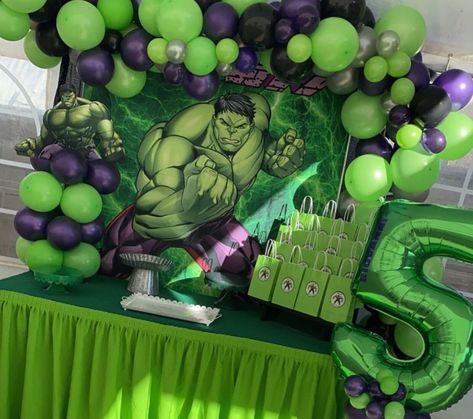 Hulk Birthday Decorations, Hulk Birthday Party Ideas Decoration, Hulk 2nd Birthday Party, Hulk Birthday Theme, Hulk Balloon Ideas, The Hulk Birthday Party Ideas, Hulk First Birthday Party, Hulk 4th Birthday Party, Spiderman Hulk Birthday Party