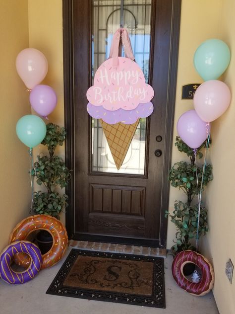 Candy 2nd Birthday Party, So Sweet Birthday Theme, Two Sweet Birthday Activities, Sweets Themed Birthday Party Ideas, Sweet Six Party, Sweets Party Decorations, Two Scoops Is Better Than One, Two Sweet Party 2nd Birthday Diy, Two Sweet Party 2nd Birthday Table Decorations