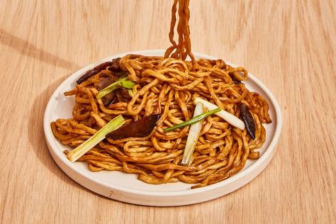 Yi Mein (Auspicious Longevity Noodles) Recipe Longevity Noodles, Fried Lobster, Asian Noodle Dishes, Chinese Chives, Asian Noodles, Noodles Recipe, Noodle Dishes, Asian Cooking, Noodle Recipes