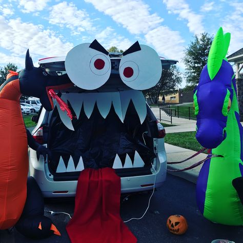 Trunk or treat w dragons Glow In The Dark Trunk Or Treat, Dragon Trunk Or Treat, Trunker Treat Ideas, Preschool Classroom Decor, Monster House, Treat Ideas, Trunk Or Treat, Halloween Jack, Halloween Stuff