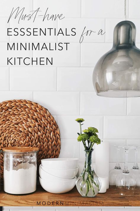 Whether you're moving into your first apartment or a new home, or are looking to refine your collection of kitchen gear, this free printable kitchen essentials checklist will help you achieve a well-equipped, minimalist kitchen. Grab your copy here! Beginner Kitchen Essentials, Basic Kitchen Essentials List, Minimalist Kitchen Essentials List, Kitchen Necessities List Apartment, First Apartment Kitchen, Kitchen Essentials Checklist, Minimalist Kitchen Essentials, Kitchen Essentials List, Declutter Kitchen