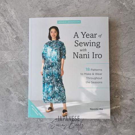 Japanese Sewing Patterns Free, Kimono Tutorial, Basic Dress Pattern, Sewing Pattern Book, Japanese Sewing Patterns, Tiger Crafts, Nani Iro, Craft Books, Pattern Hack