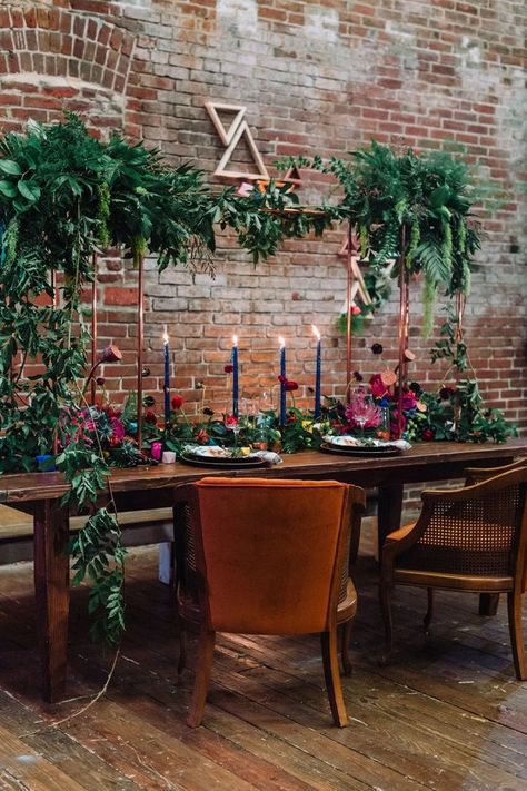 Industrial Wedding Style, Colorful Industrial, Industrial Wedding Decor, Jungle Wedding, How To Dress For A Wedding, Industrial Wedding Venues, Boda Diy, Yosemite Wedding, Elegant Wedding Reception