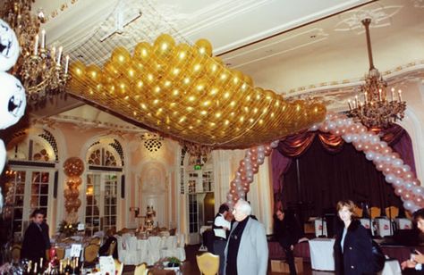 Balloon Drops | BalloonShop.com Nye Balloon Drop, New Years Eve Traditions, Balloon Drop, New Year's Games, New Years Wedding, Gatsby Theme, Church Stage Design, Nye Party, New Years Eve Decorations