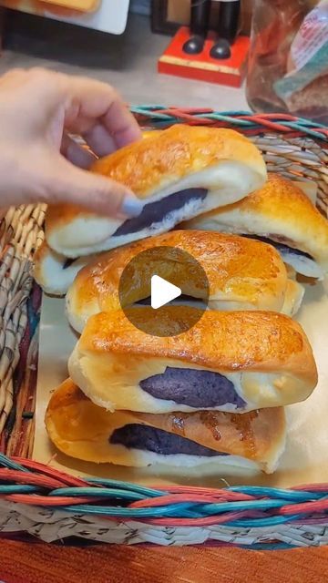 Mommy Maila on Instagram: "PAN DE UBE #bakingtime #bread #ubeyam" Pan De Ube Recipe, Ube Bread Recipe, Ube Bread, Filipino Bread, Ube Recipes, Filipino Food Dessert, Butter Roll, Bread Rolls Recipe, Hawaiian Food