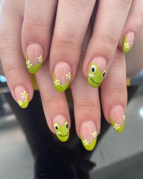 Sunshine Nail Art, Froggy Nails, Frog Nails, Spongebob Nails, Birthday Nail Art, Girly Nails, Kids Nail Designs, Cute Simple Nails, Blush Nails