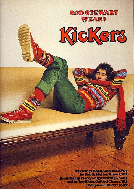 70s men's rocker vintage fashion shoes pant sweater Year: 1977 Model(s): Rod Stewart  Photographer: *  Designer(s): Kickers  __________ Additional Information from Flickr: Kickers by JoulesVintage on Flickr.__________–PLEASE DO NOT EDIT THIS TEXT– 70s Ads, Kickers Shoes, Beauty Web, 70s Mode, Music Cassette Tapes, Britt Ekland, Mode Shoes, Music Cassette, Rod Stewart