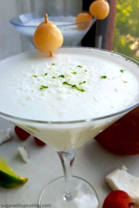 Coconut Lychee Martini, Sake Lychee Martini, Lychee Cosmopolitan, Coconut Martini, Lychee Cocktail, Fall Recipes Appetizers, Yummy Cocktails, Lychee Martini, Blended Cocktail