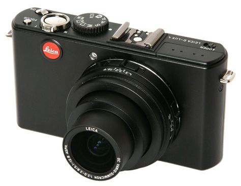 Leica Digital Camera, Leica Photography, Best Digital Camera, What Is Art, Leica Camera, Compact Camera, Camera Settings, Film Cameras, Travel In Style