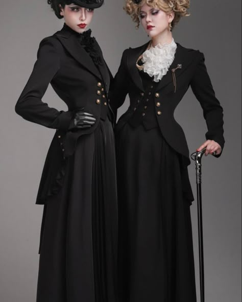 Female Victorian Suit, Old Victorian Outfits, Victorian Casual Wear, 19th Century London Fashion, Black Detective Outfit, Edwardian Suits Women, Woman Gothic Fashion, 1900s Gothic Fashion, Different Dress Silhouettes