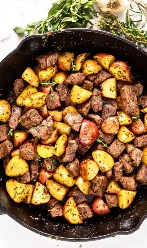 Easy Garlic Butter Steak Bites – Yummy and fully Garlic Butter Steak And Potatoes Instant Pot, Sirloin Bites, Steak Bites With Potatoes, Steak Bites And Potatoes, Brazilian Steak, Easy Garlic Butter, Garlic Butter Steak Bites, Butter Steak Bites, Beef Tip Recipes